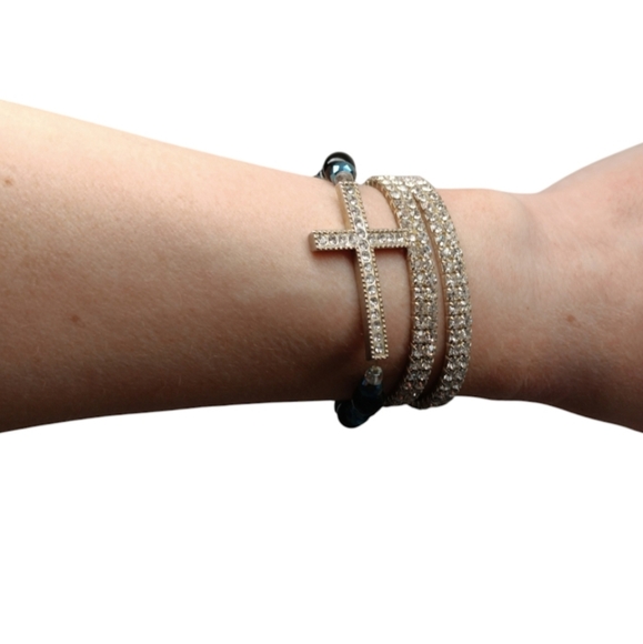 NWOT 3 Piece Stretch Bracelet Set, Silver Crystal Cross - Picture 7 of 8